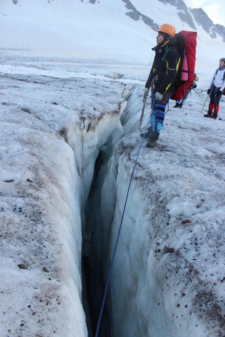 Ледник большой Азау на Кавказе